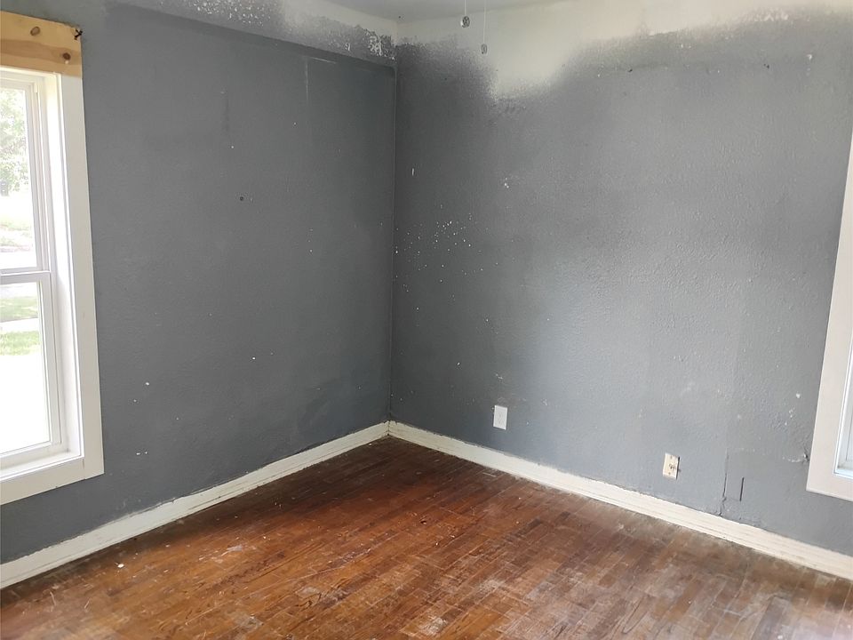 1st image of 620 W Morton St