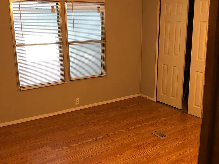 295 Stardust Dr — Photo 7