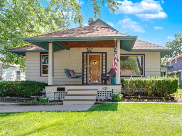 639 S 2nd St, Dundee, IL 60118