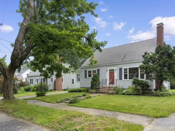 17 W Commonwealth Drive, Portland, ME 04103