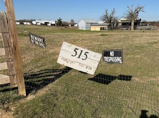 515 Country Rd #176, Whitesboro, TX 76273