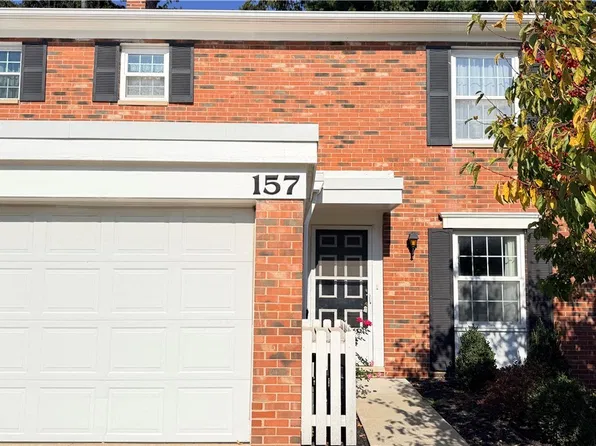 157 Drury Ln, Cleveland, OH 44124