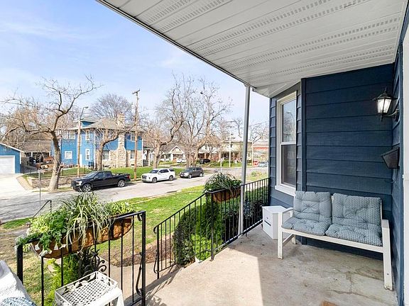 4th image of 1707 W 40th St