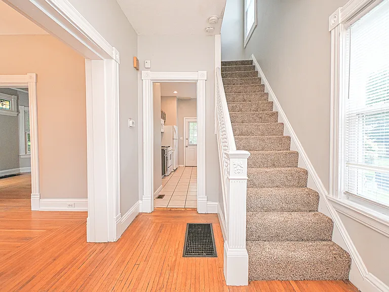 4221 Bell St — Photo 7