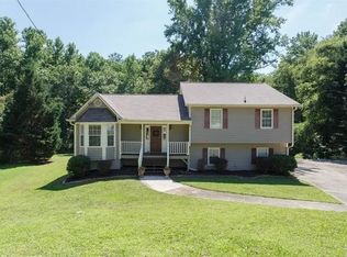 3476 Spring Ridge Dr, Douglasville, GA 30135