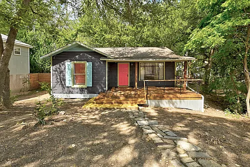 1306 Delano St Photo 1