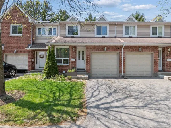 180 Highland Cres #10, Kitchener, ON N2M 5K5