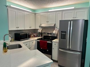 7523 S Oriole Blvd APT 102, Delray Beach, FL 33446