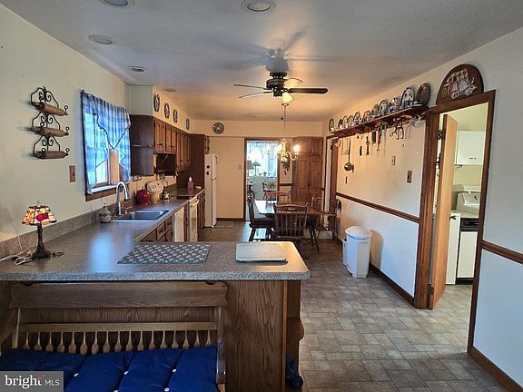 5th image of 616 Beechwood Rd