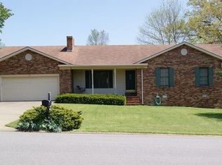1553 Whippoorwill Dr, Murray, KY 42071