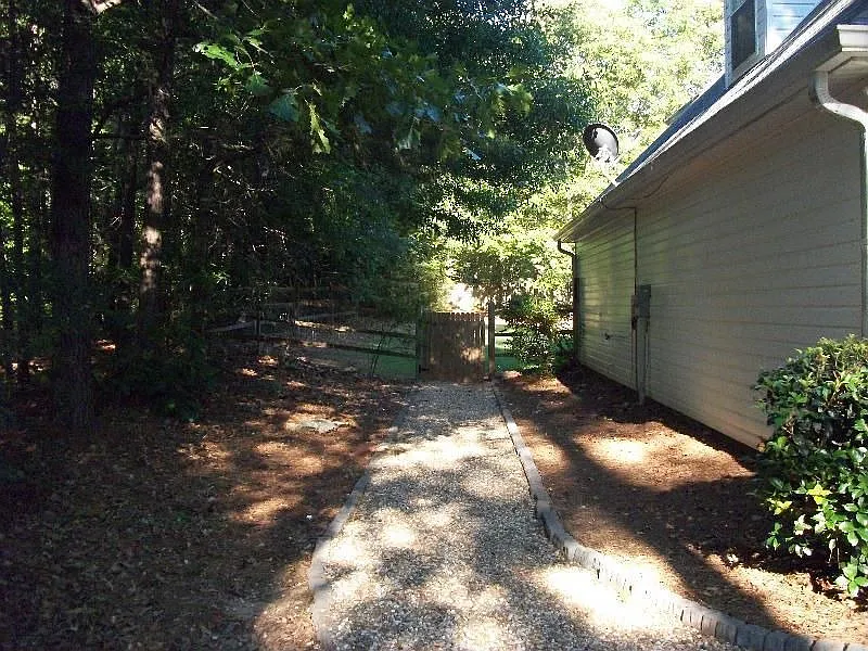 6010 Chestnut Trl photo 1