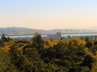 863 Vista Rd, Hillsborough, CA 94010