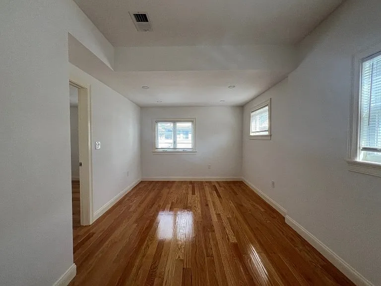 21 Wall St #2 — Photo 2