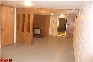 3rd image of 3220 Lake Ave