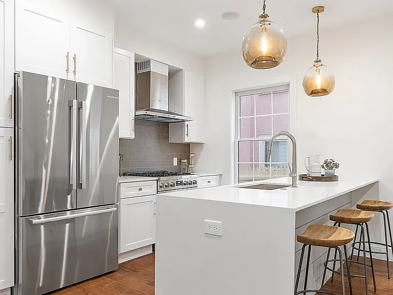 11 Fiske Ave #11R — Photo 1