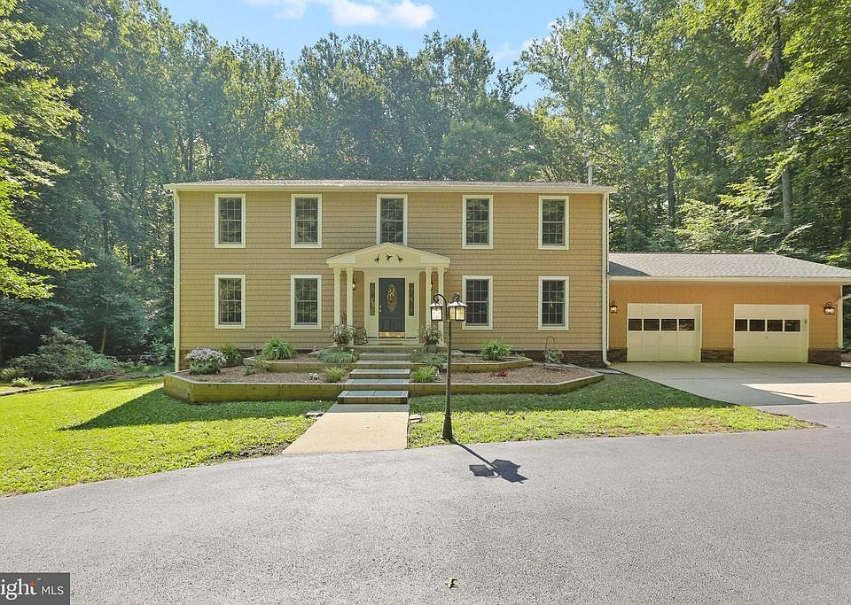 1st image of 2111 Saint Heather Ln