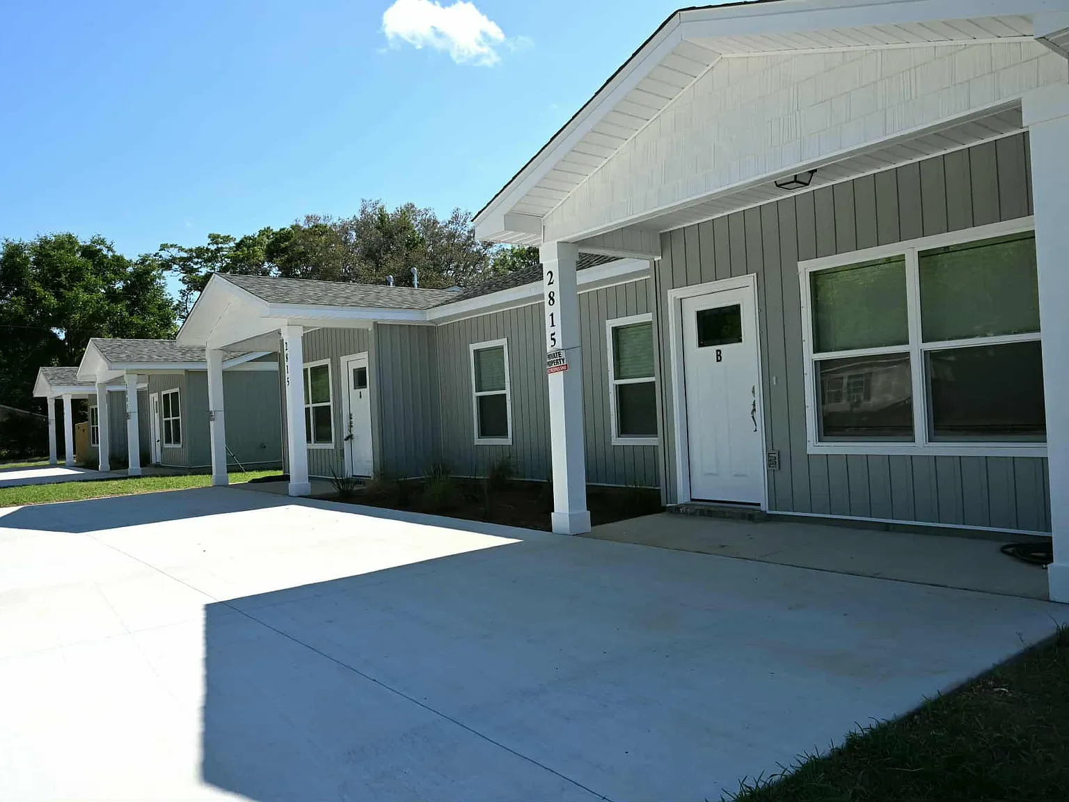 3 bed, 1176 sqft, $1,800 — Photo 2