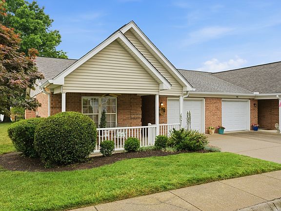 4th image of 96 Alton Park Ln