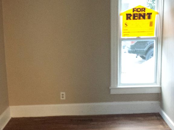 4th image of 318 Conneaut Ave APT B