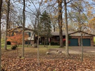 229 N Bickett Rd, Xenia, OH 45385