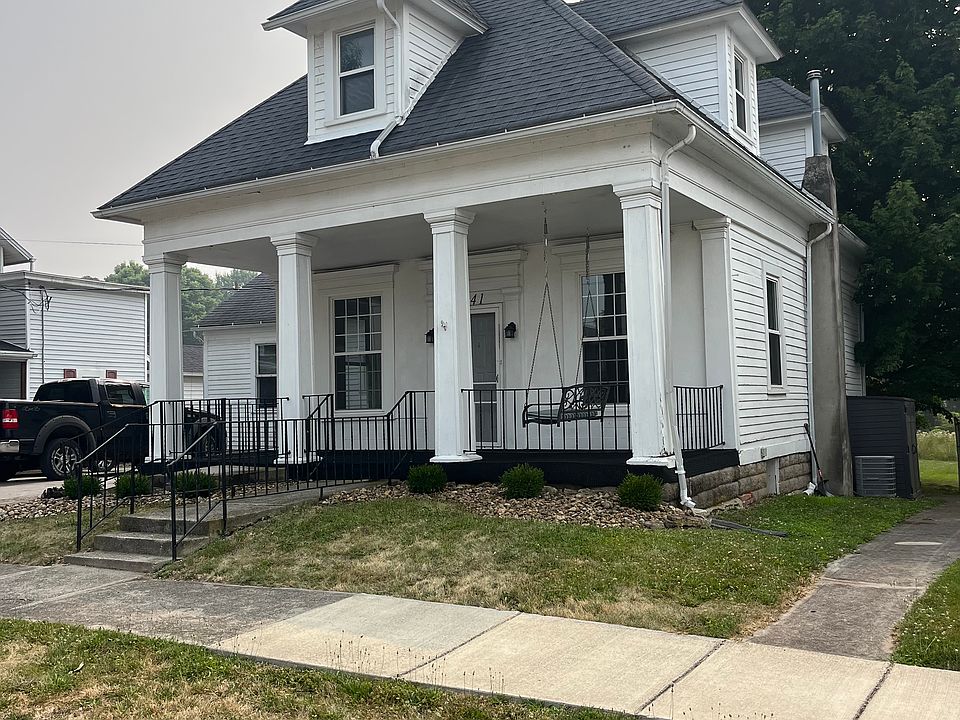 1st image of 141 S Main St