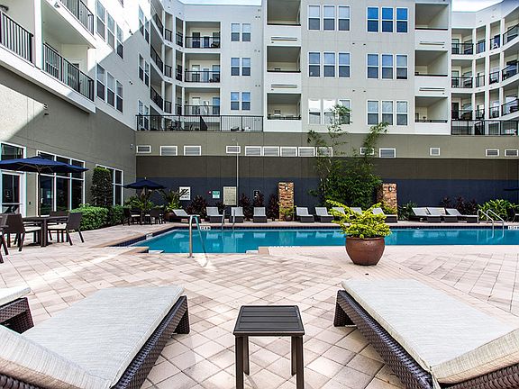 5th image of 100 W Grant St APT 4015