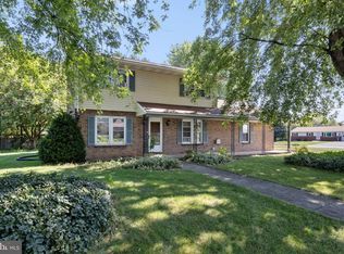 1370 Duke St, Palmyra, PA 17078
