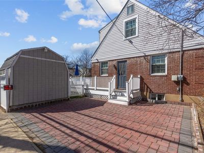 76-54 271st Street, New Hyde Park, NY, 11040