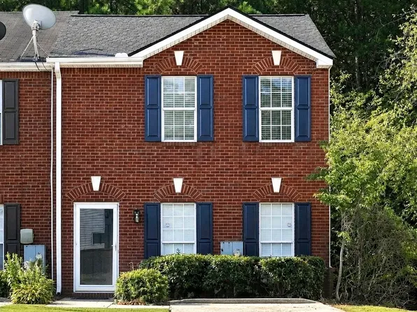 5735 Strathmoor Manor Cir, Lithonia, GA 30058