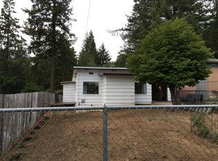 740 E 14th St, Coquille, OR 97423