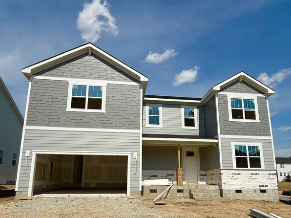 5204 Boylston Dr, Fuquay Varina, NC 27526