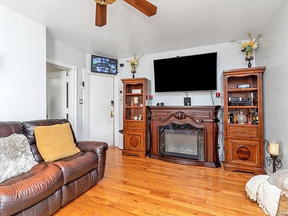 4th image of 87-15 92nd St