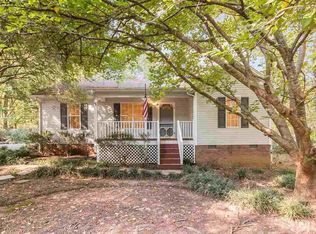 2801 Oak Pointe Ln, Mebane, NC 27302