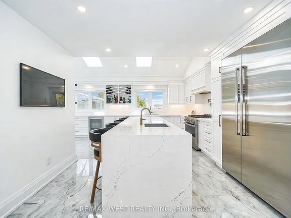 5th image of 108 Poplar Heights Dr