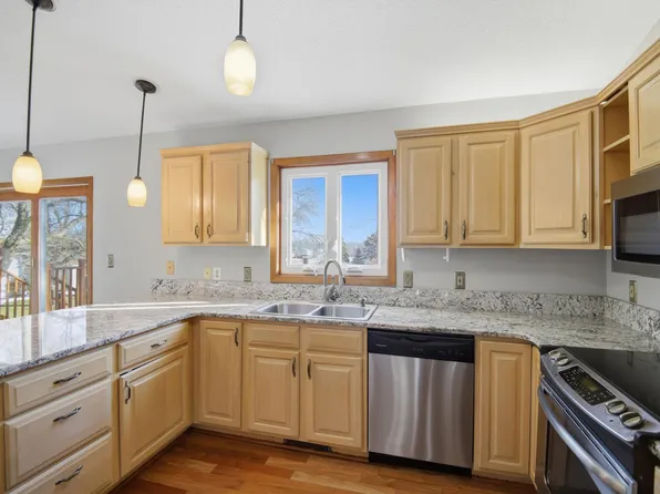 2305 13th St SW, Austin, MN 55912