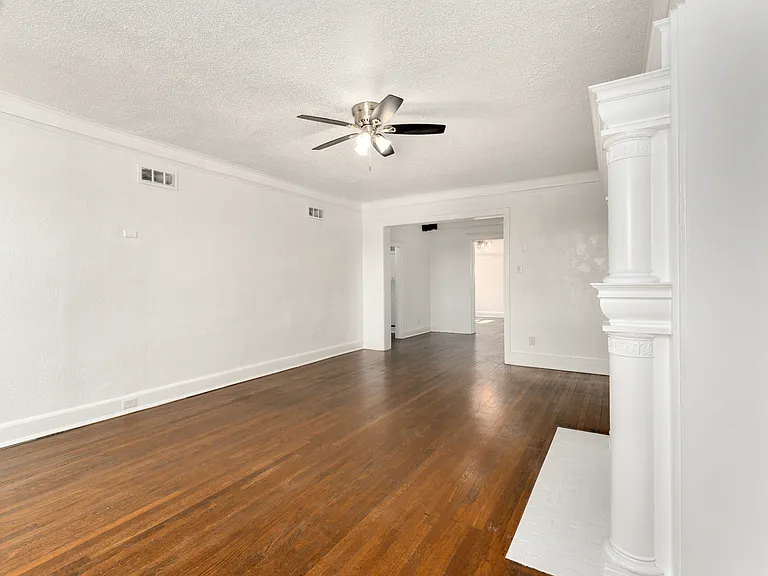 502 Gladstone Blvd #8 — Photo 6