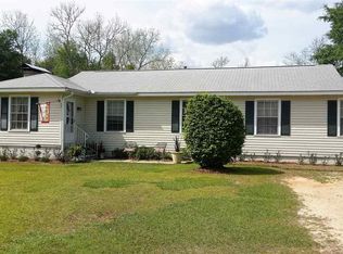 509 E Oak St, Atmore, AL 36502