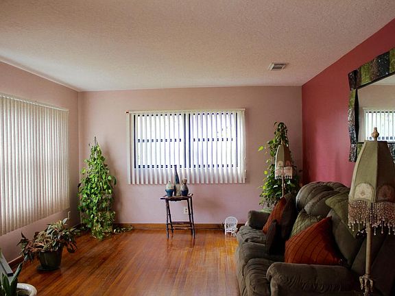 4th image of 6337 Garette Dr S