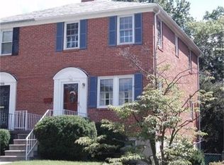 788 Charing Cross Rd, Baltimore, MD 21229