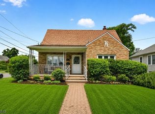 21 5Th Ave, Linden City, NJ 07036