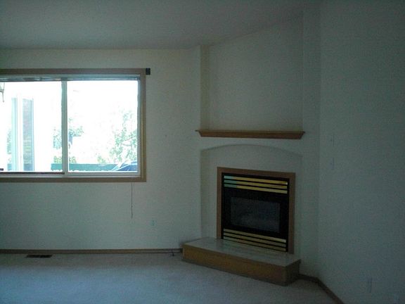 4th image of 6812 77th Ave NE