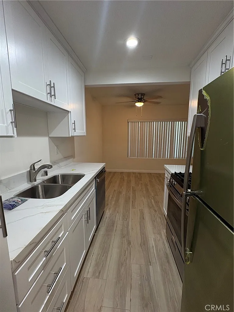 1 bed, 640 sqft, $2,150 — Photo 3