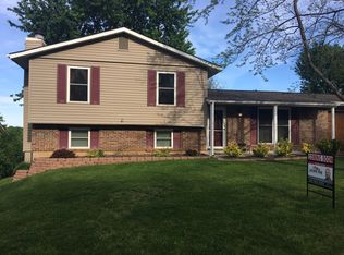 23 Greenfield Dr, Saint Peters, MO 63376