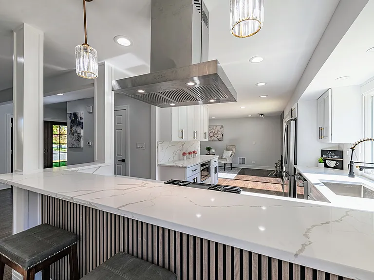380 Ventura Club Dr — Photo 2