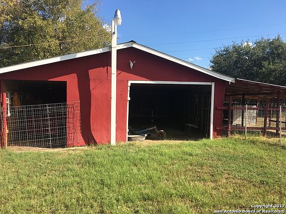5th image of 303 County Road 6709