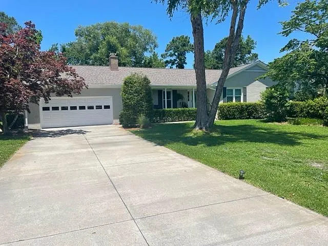 109 Bretonshire Rd — Photo 1