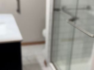 521 Wyoming St, Murdock, NE 68407