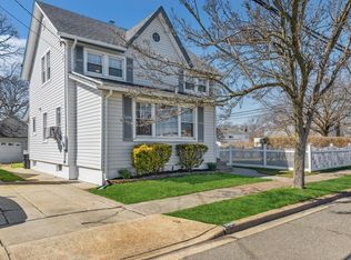2354 Babylon St, Wantagh, NY 11793