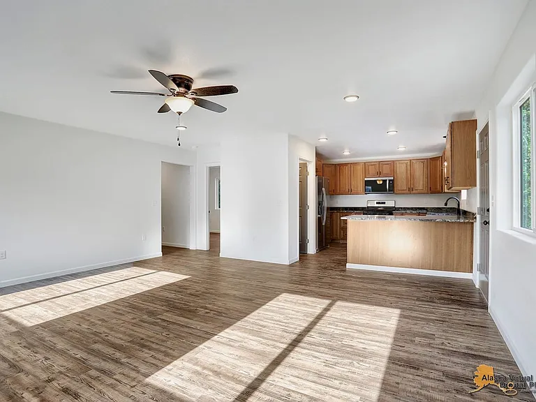 16320 E Bradford Dr — Photo 8
