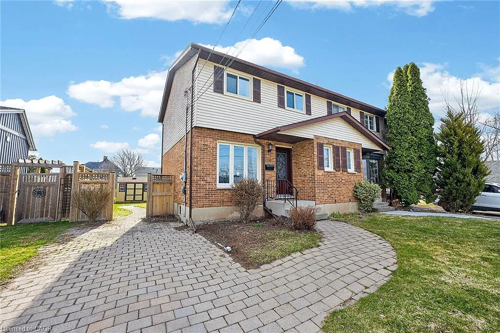19 Grand Ave photo 1